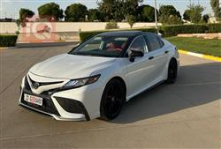 تۆیۆتا کامری